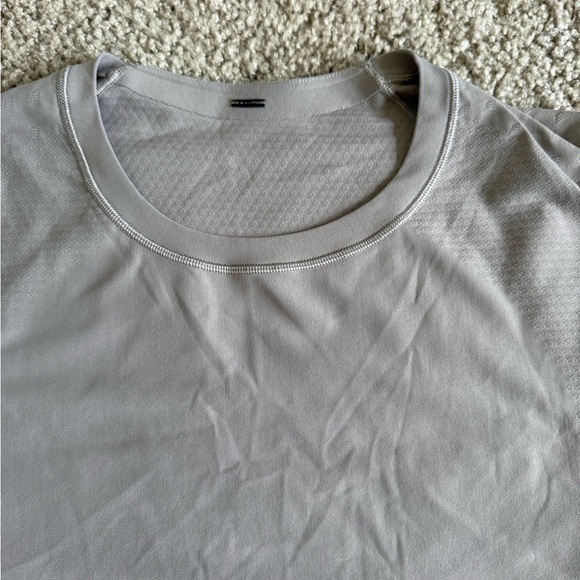 Lululemon Men’s Compression Long Sleeve Shirt Grey Size XS - Picture 3 of 7